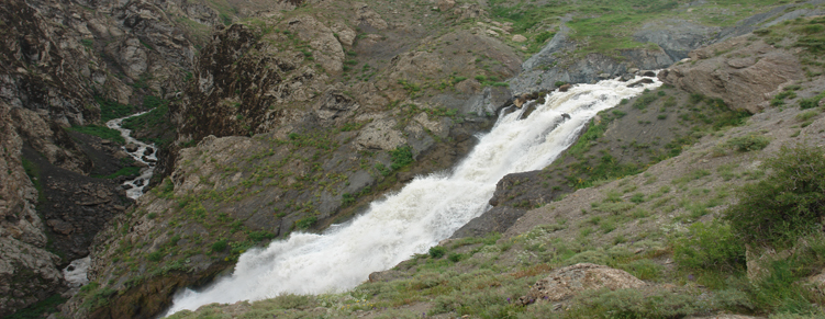 آبشار سوله دوکل یکی از مناظر خیره کننده طبیعت مرگور